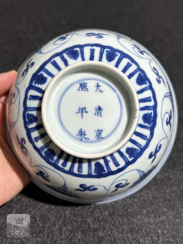 清康熙 青花缠枝莲纹碗 - 图8